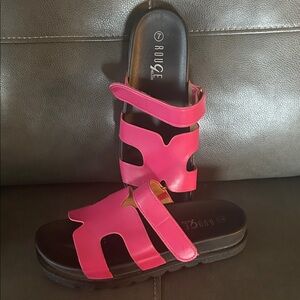 Rouge helium sandals hot pink and black